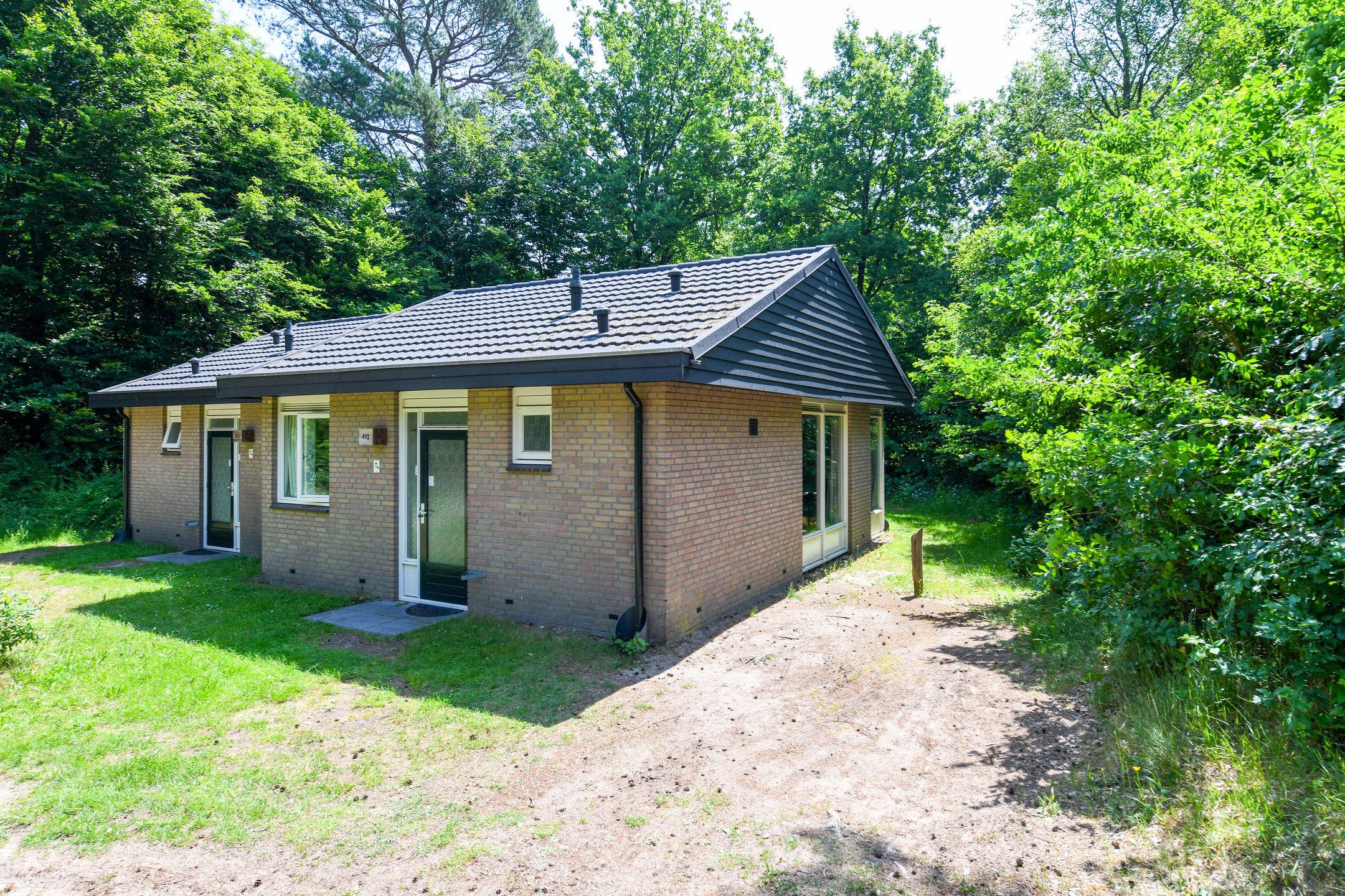 2-bedroom freehold villa in Eerbeek — photo 1 of 5
