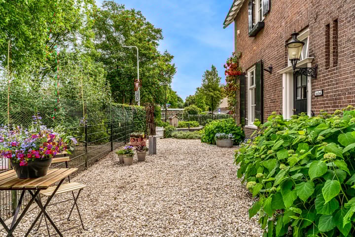 Photo 58 of Europalaan 98