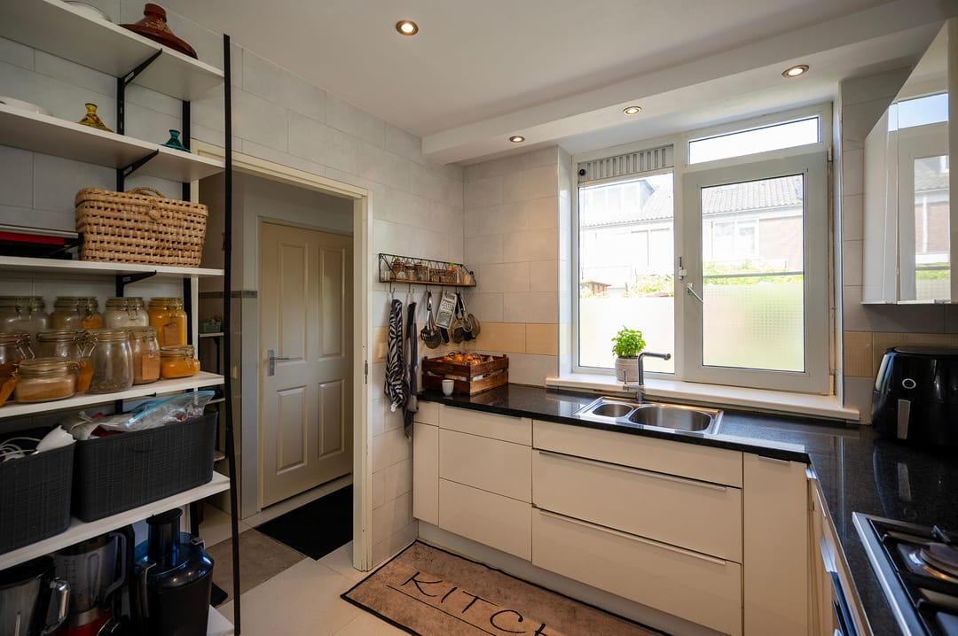 Foto 11 van Burgemeester Van Leeuwenlaan 190