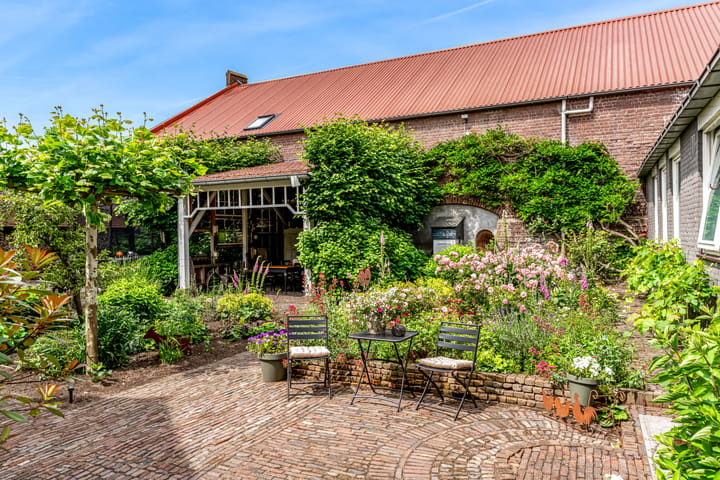 Photo 86 of Europalaan 98