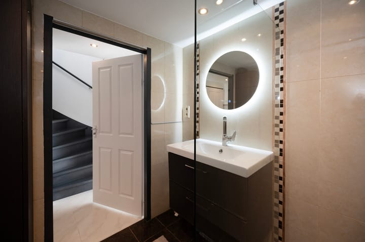 Photo 21 of Burgemeester Van Leeuwenlaan 190