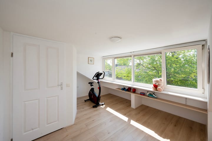 Photo 26 of Burgemeester Van Leeuwenlaan 190