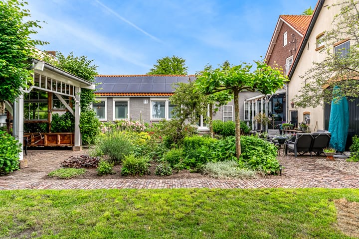 Photo 95 of Europalaan 98