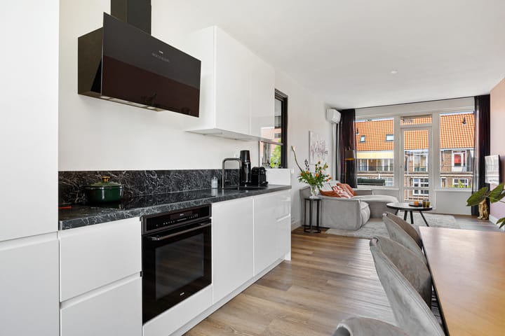 Photo 8 of Zonnebloemstraat 52-C