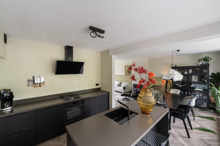 Foto 26 van Kaspischestraat 8