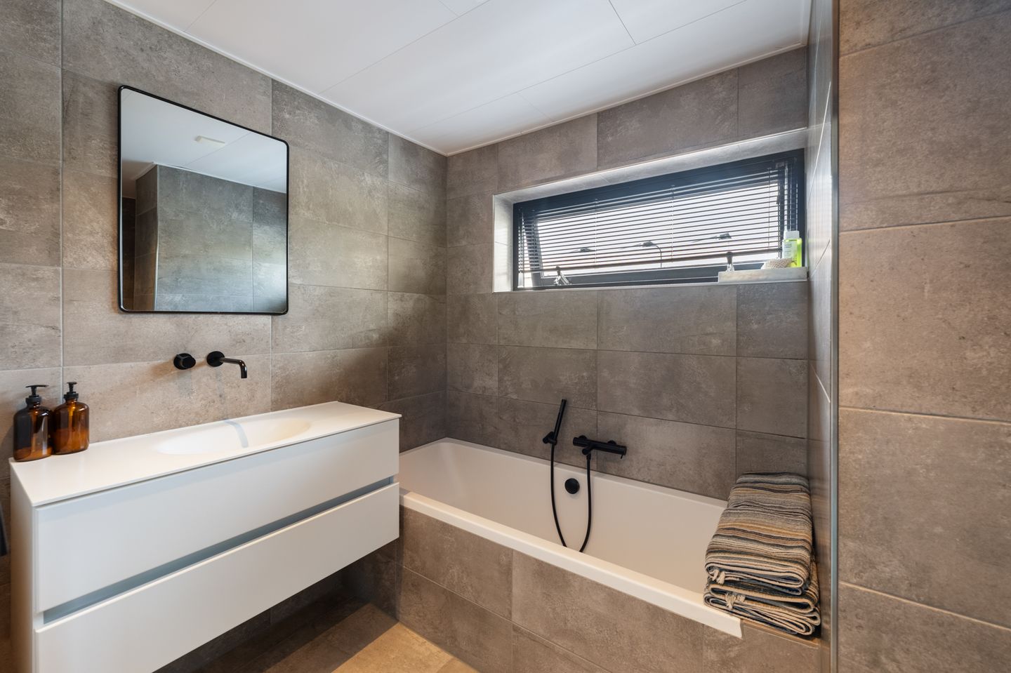 Foto 55 van Kaspischestraat 8