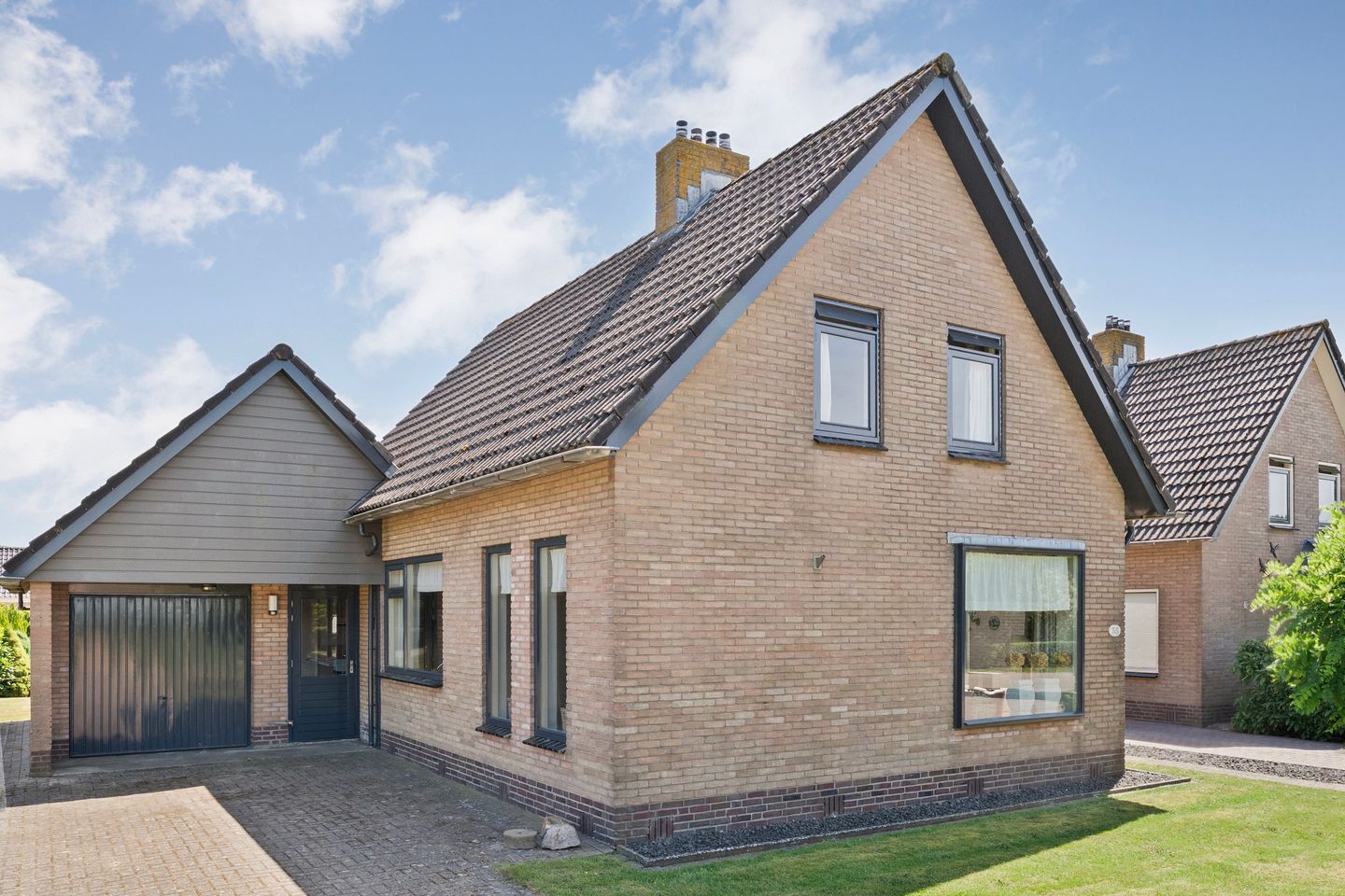 Foto 1 van Dokter Larijweg 35