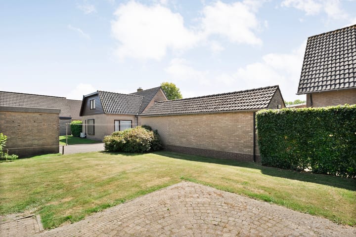 Foto 34 van Dokter Larijweg 35