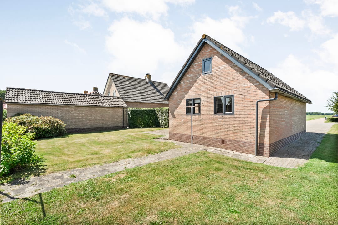 Photo 32 of Dokter Larijweg 35