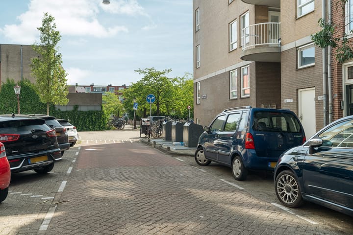 Foto 32 van Jacob van Lennepstraat 217