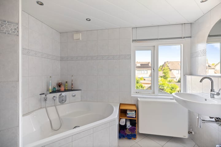 Foto 20 van Donizettiplaats 10