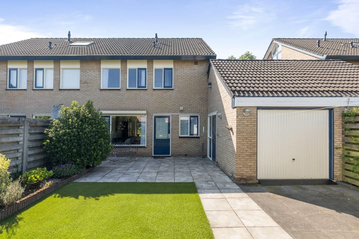 Foto 28 van Donizettiplaats 10