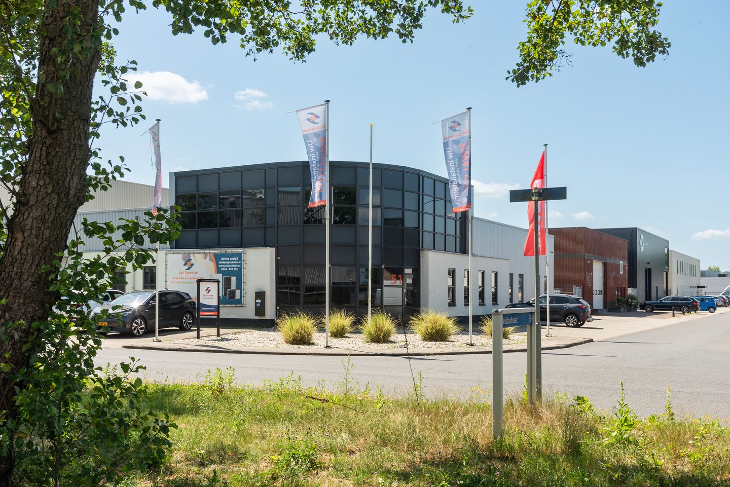 Bekijk foto 3 van Planthofsweg 51