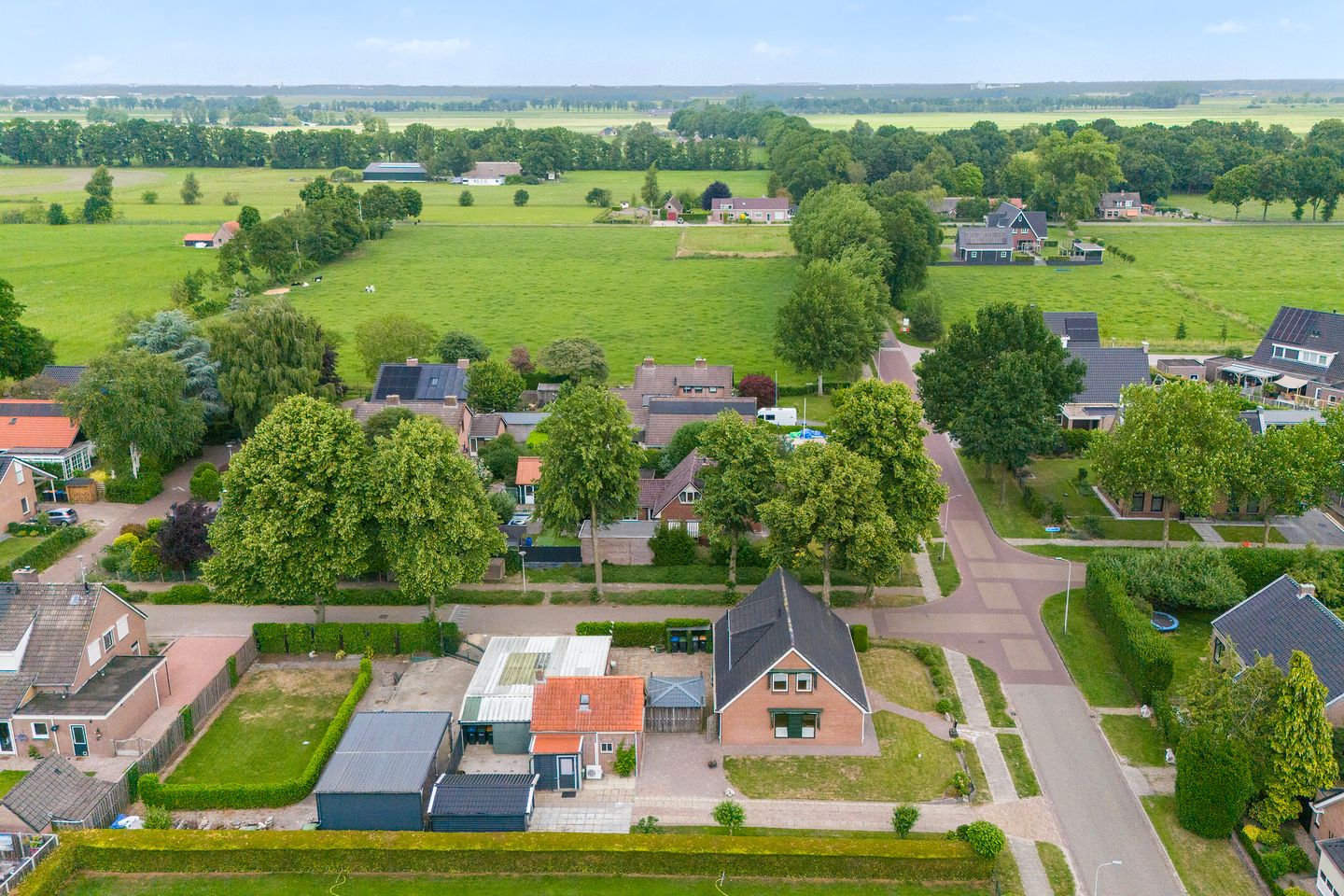 Foto 1 van Albertus van Daatselaarstraat 9