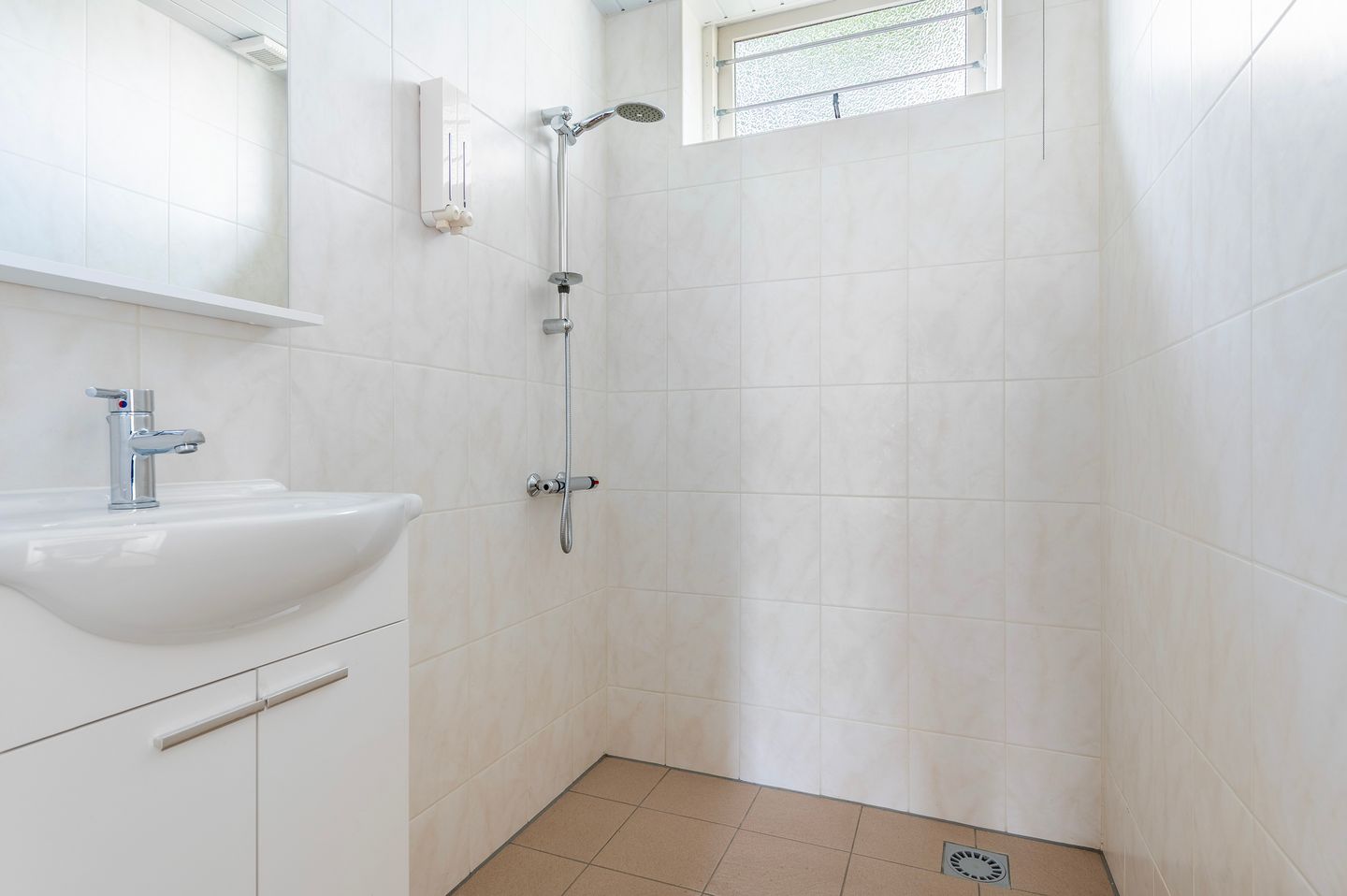 Foto 14 van Albertus van Daatselaarstraat 9