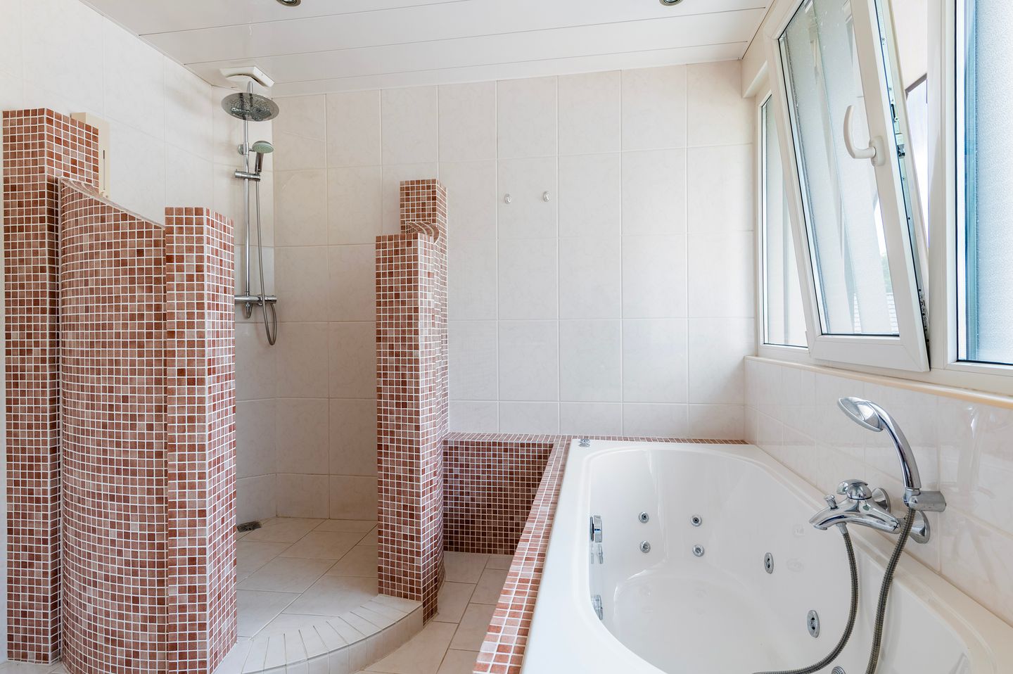 Foto 25 van Albertus van Daatselaarstraat 9