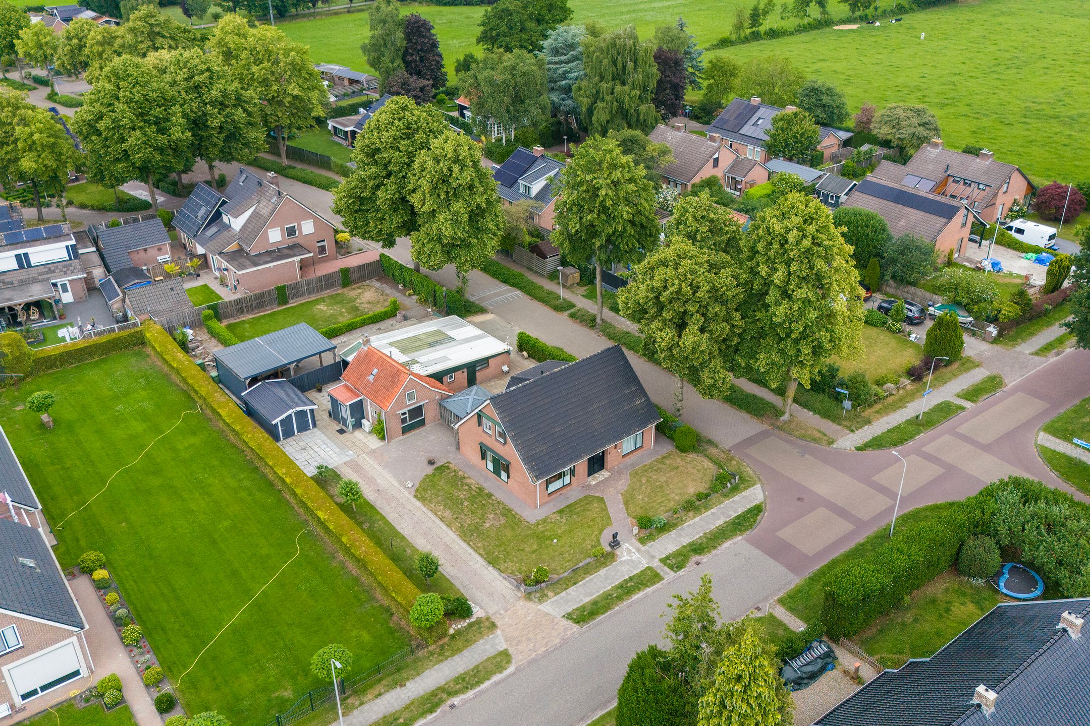 Foto 42 van Albertus van Daatselaarstraat 9