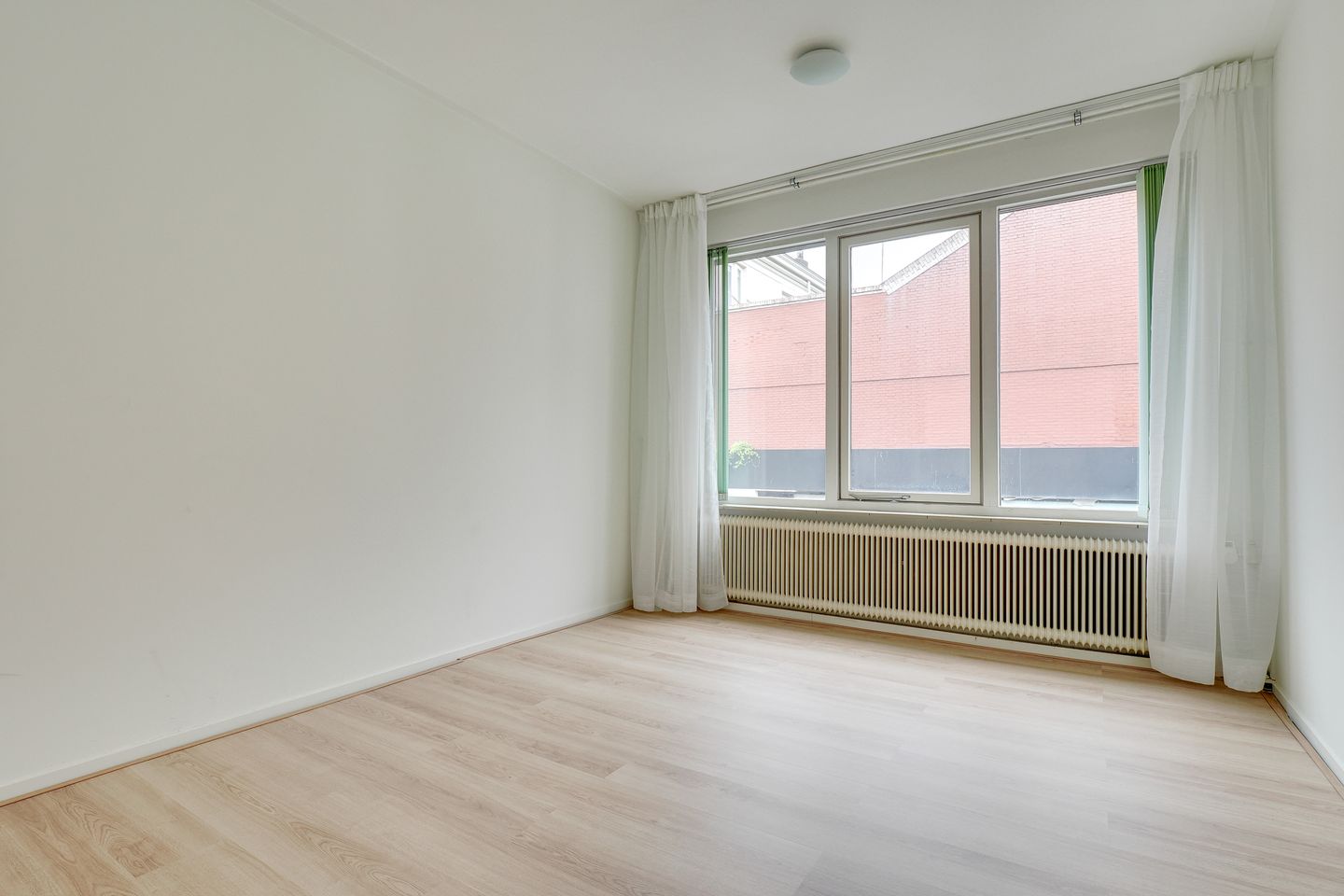 View photo 4 of Parkstraat 38