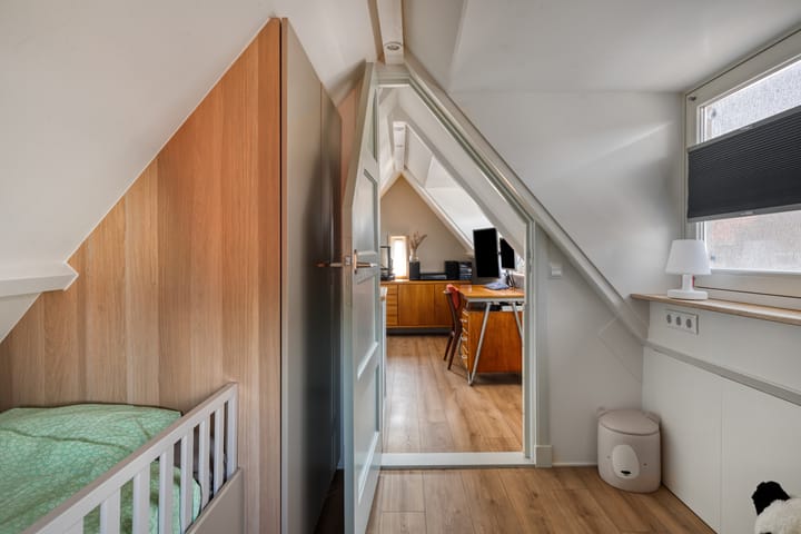 Foto 28 van Merodestraat 10