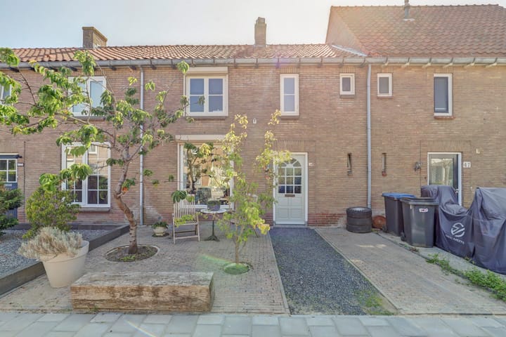 View photo of Wilhelminastraat 45