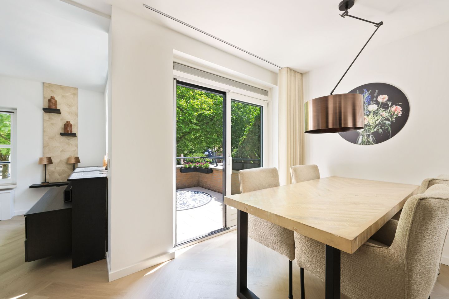 Foto 4 van Van Aostastraat 13