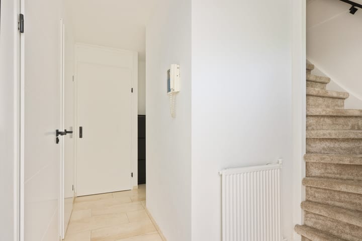 Foto 9 van Van Aostastraat 13