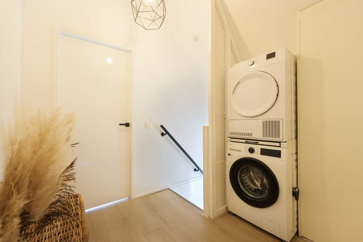 Foto 17 van Van Aostastraat 13