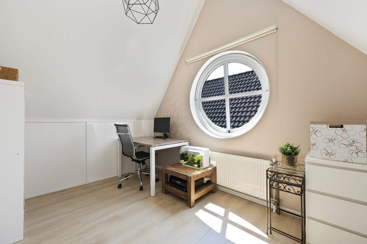 Foto 23 van Van Aostastraat 13