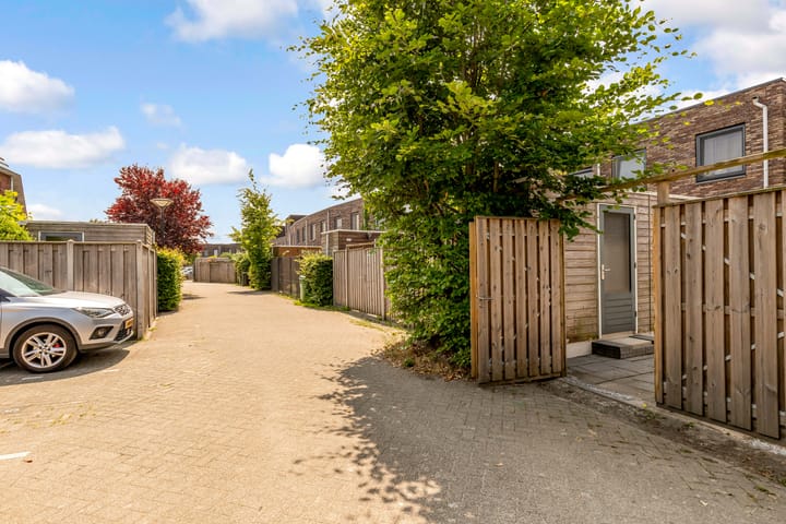 Foto 38 van Roald Amundsenstraat 158