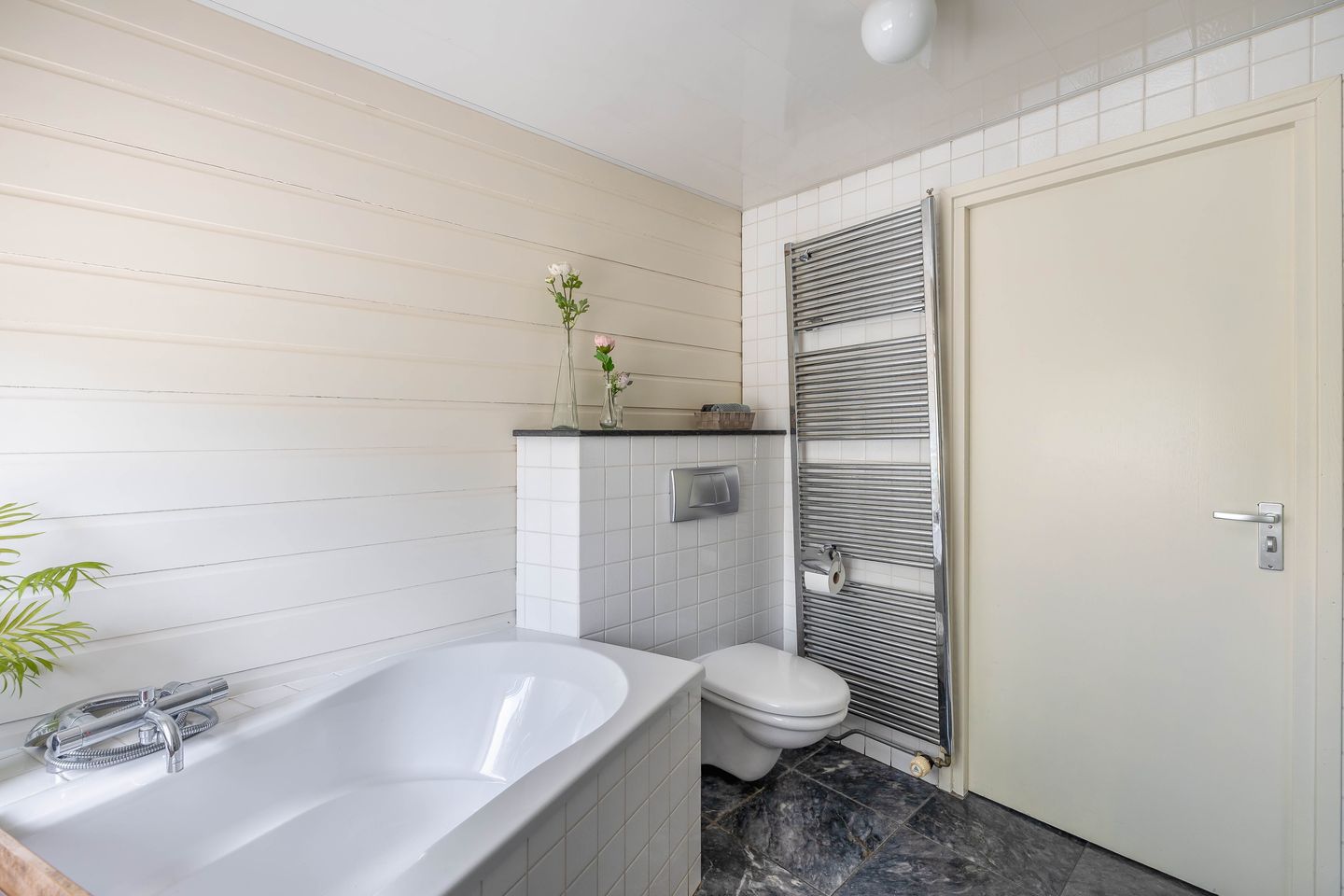 Photo 44 of Langstraat 12