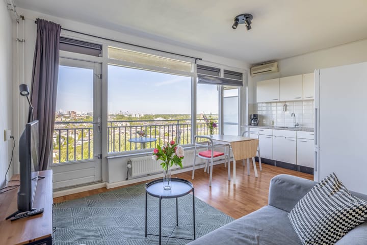 Foto 14 van Valeriusrondeel 407