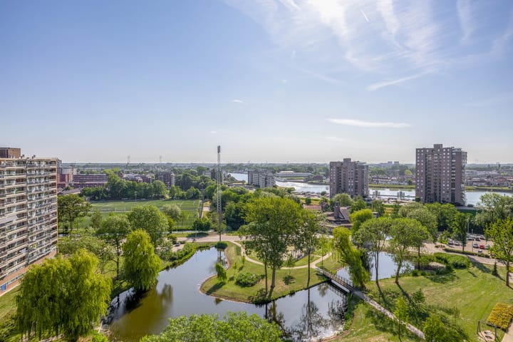 Foto 20 van Valeriusrondeel 407