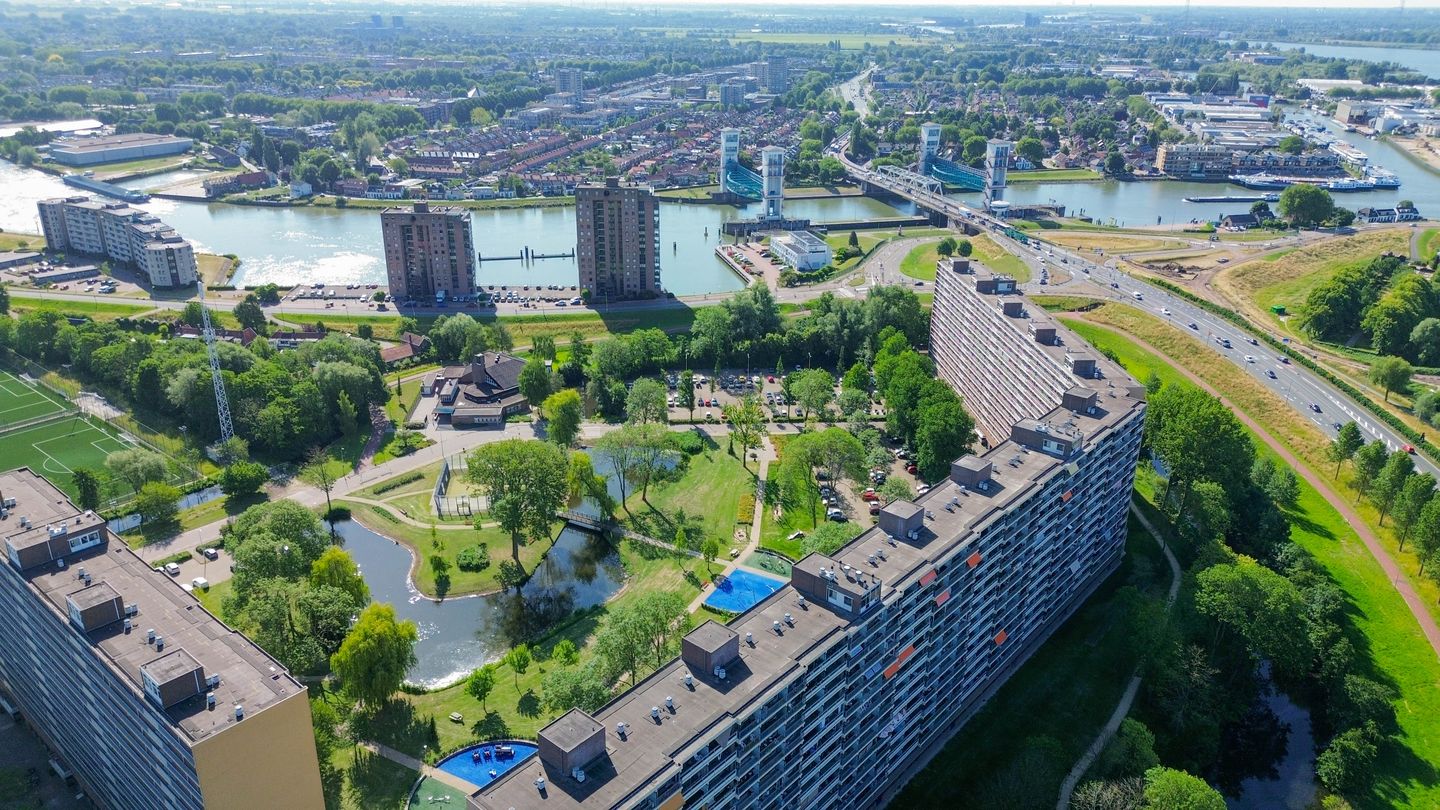 Foto 25 van Valeriusrondeel 407