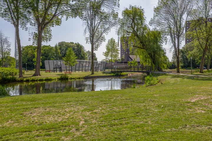 Foto 27 van Valeriusrondeel 407