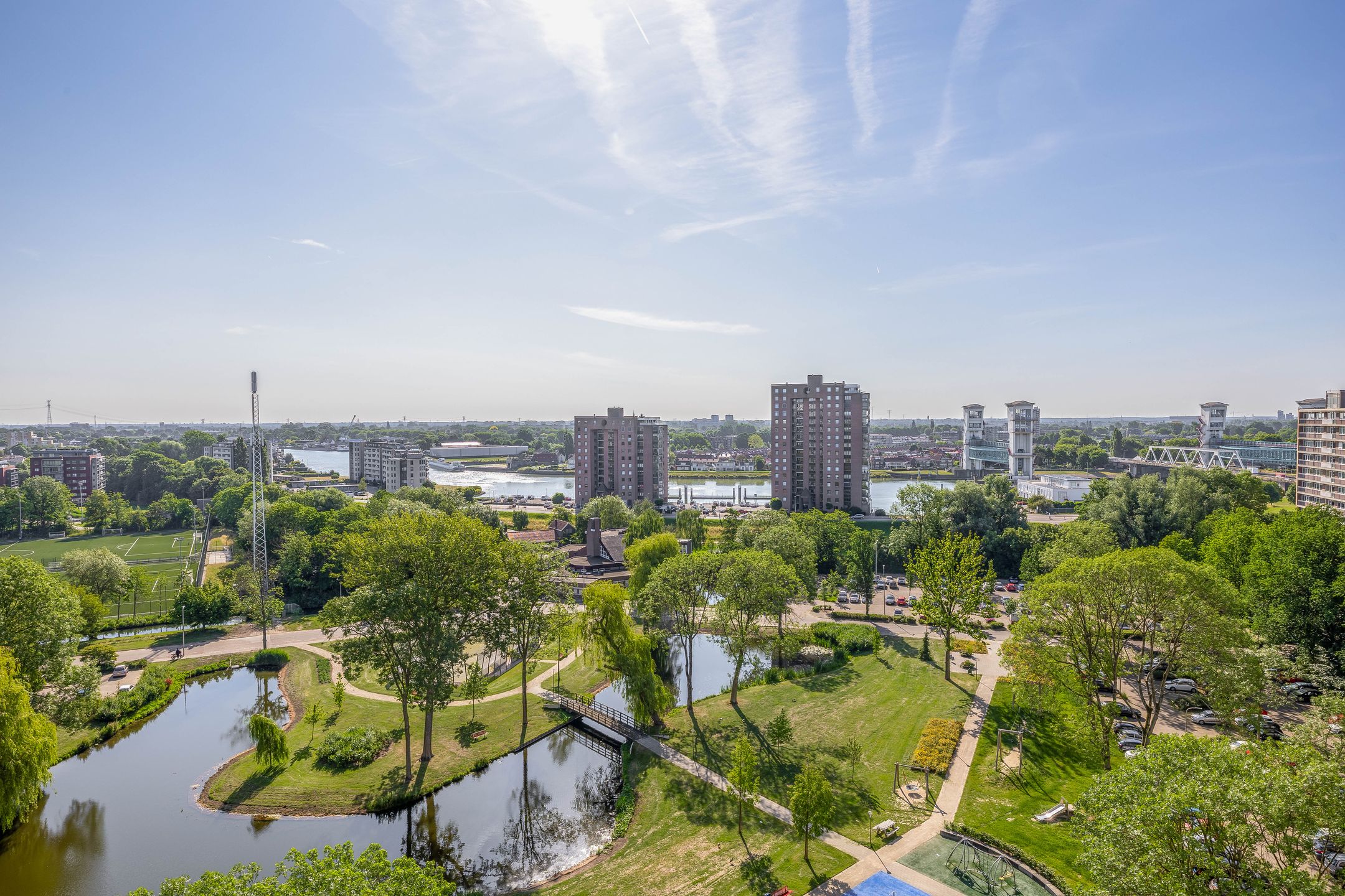 Foto 33 van Valeriusrondeel 407