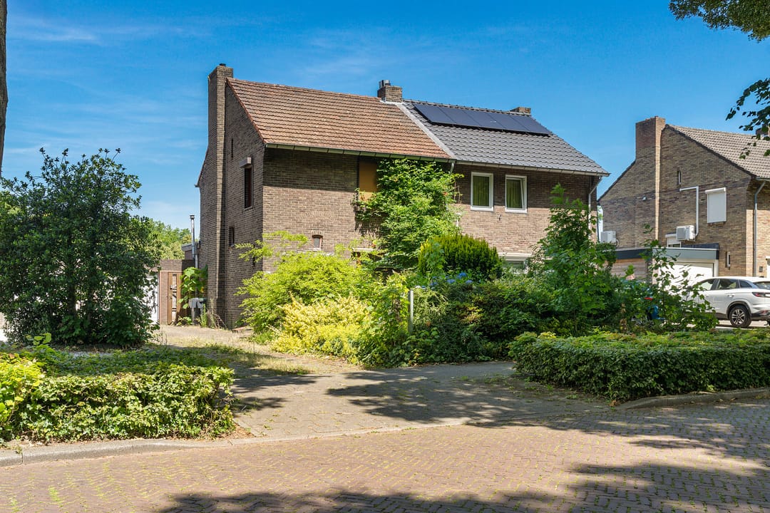 Foto 1 van Dr. Poelslaan 56