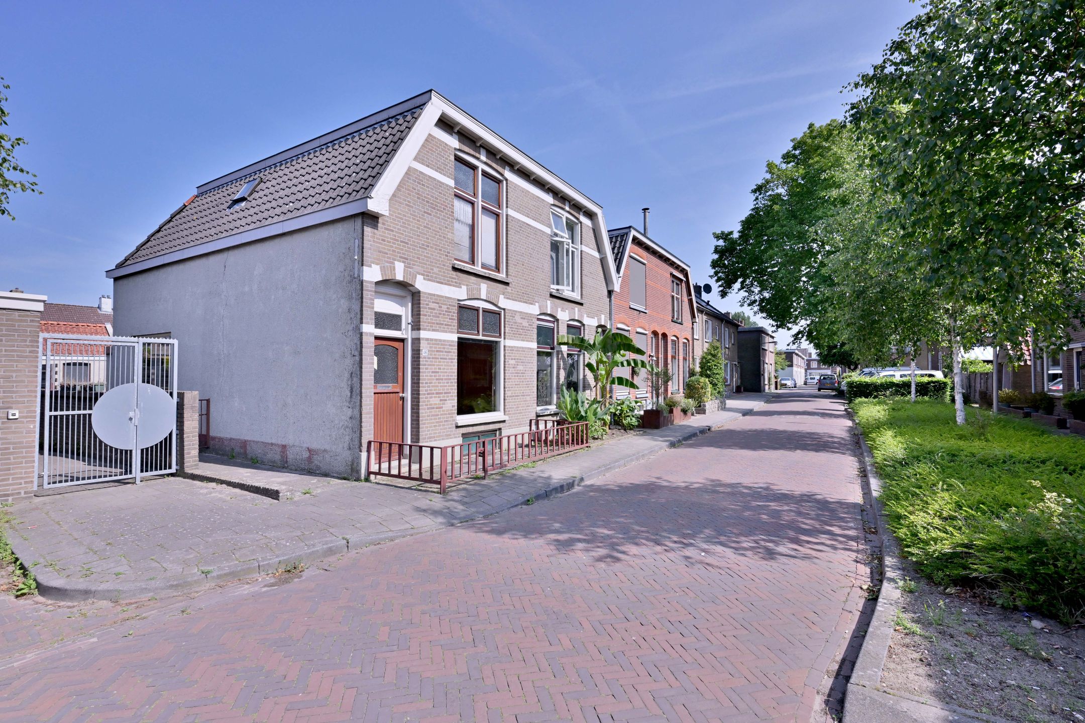 Foto 30 van Perestraat 46