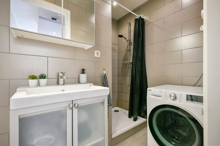 Photo 14 of Balboastraat 19-1