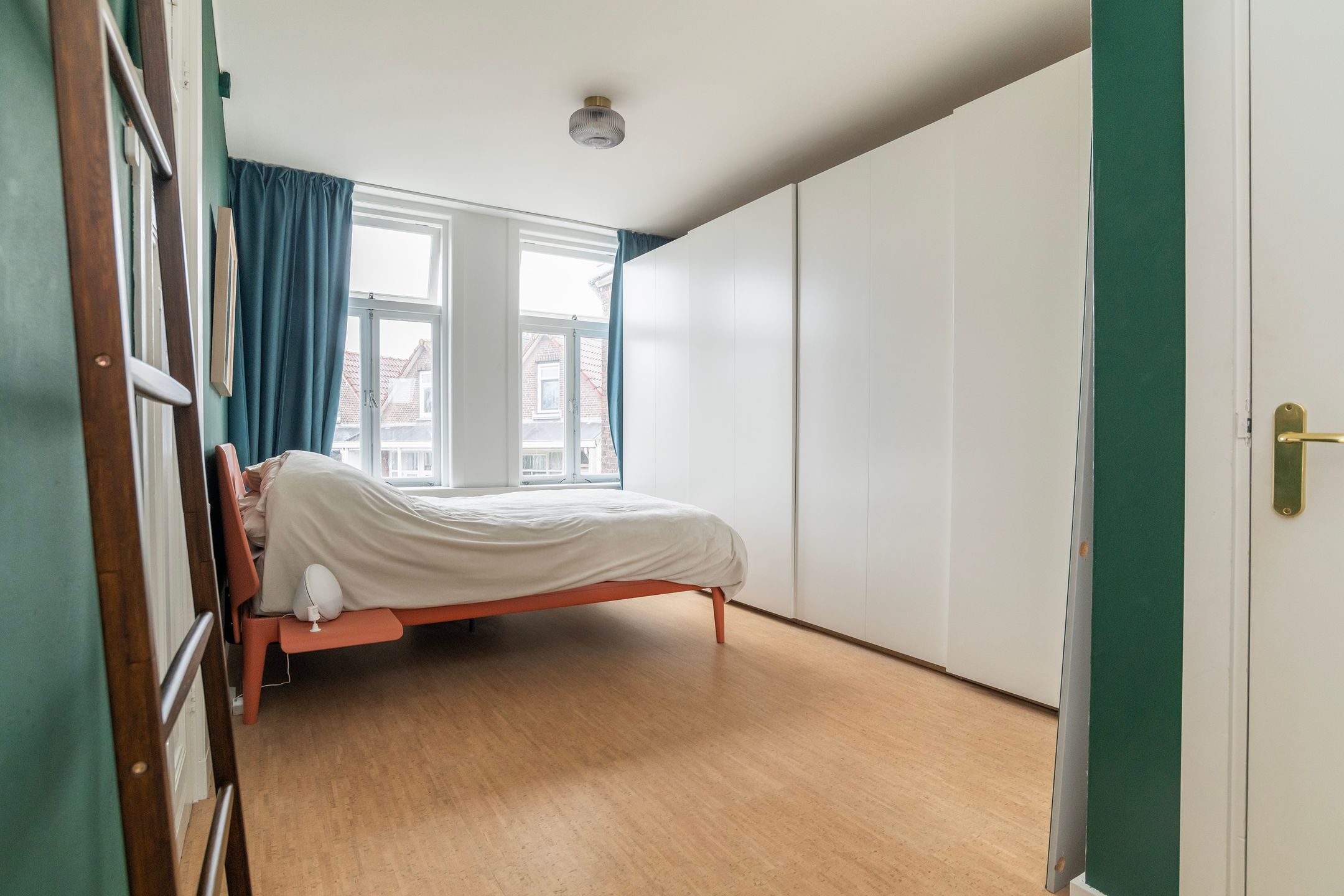 Foto 18 van Burgemeester Meineszlaan 46-A