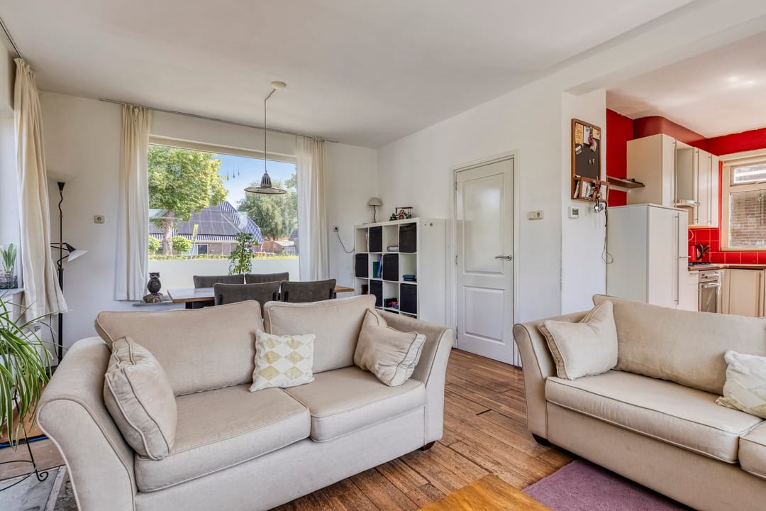 Photo 11 of Veldbiesstraat 2