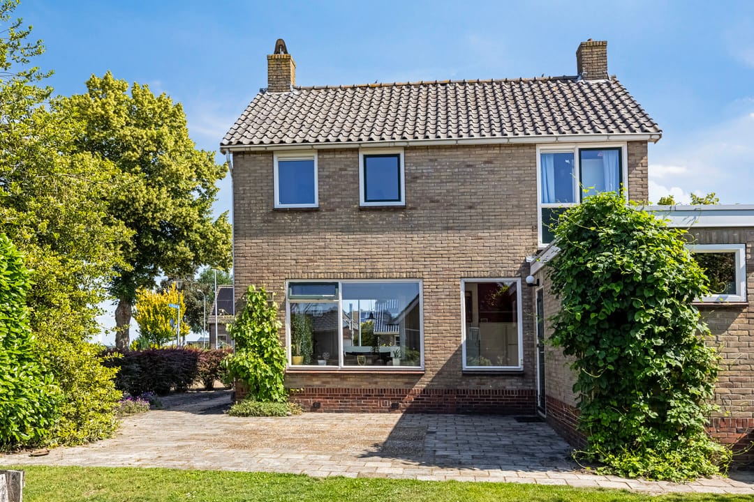 Photo 28 of Veldbiesstraat 2