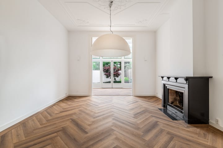 Foto 13 van Van Eedenstraat 1