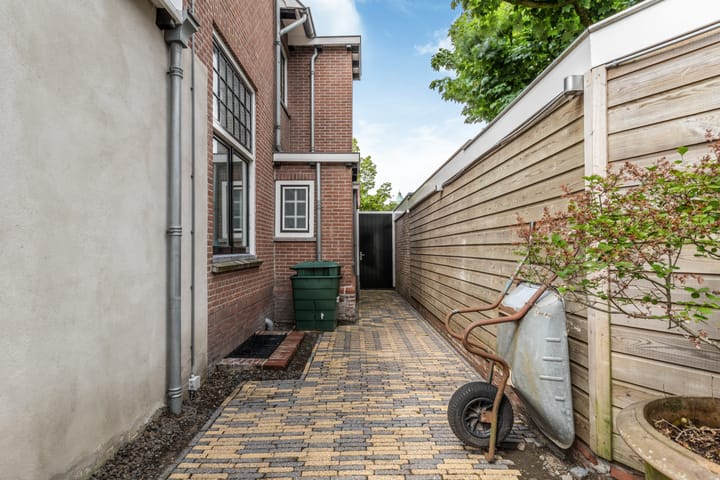 Foto 19 van Van Eedenstraat 1