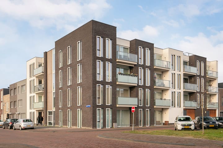 Photo 1 of Nederlandstraat 142