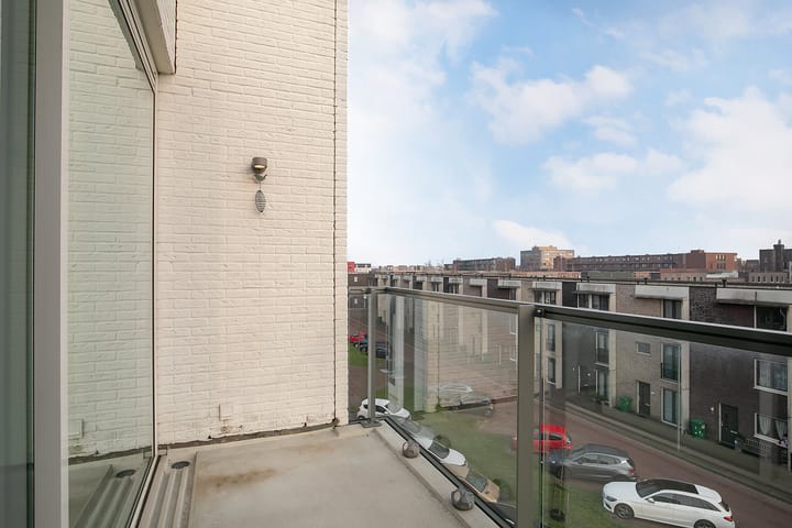 Photo 16 of Nederlandstraat 142