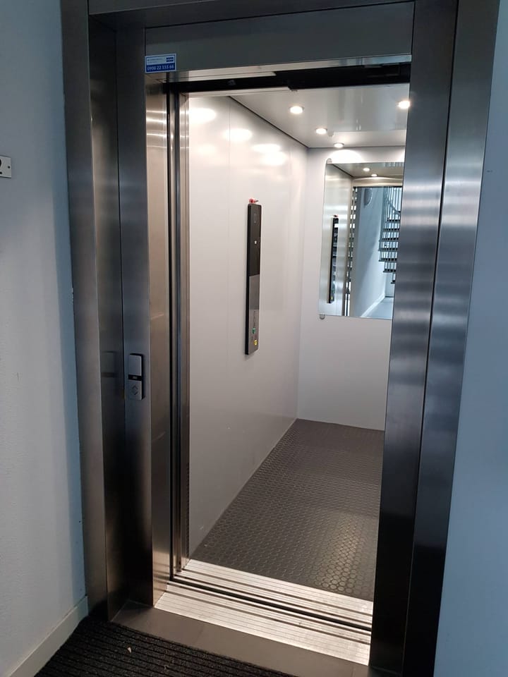 Photo 22 of Nederlandstraat 142