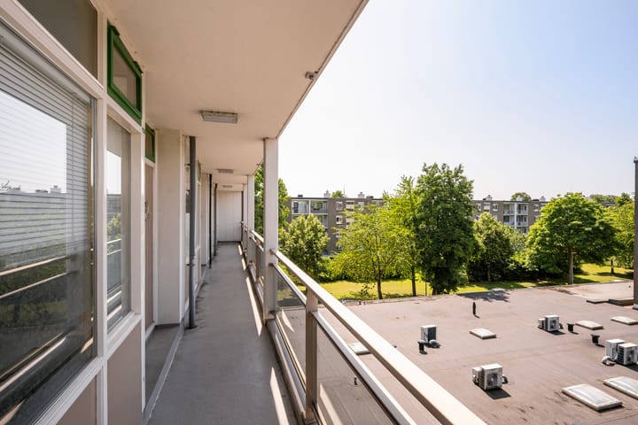 Foto 5 van van Baerlestraat 139