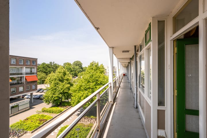 Foto 6 van van Baerlestraat 139