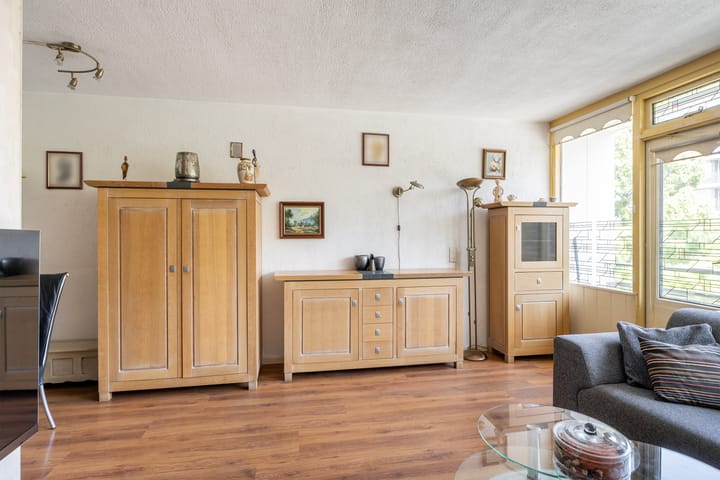 Foto 12 van van Baerlestraat 139