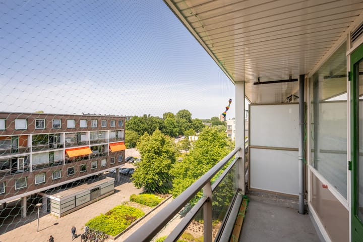 Foto 21 van van Baerlestraat 139